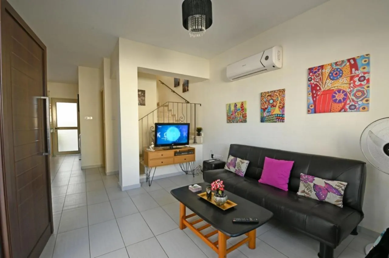 Polyxenia Holiday House Protaras
