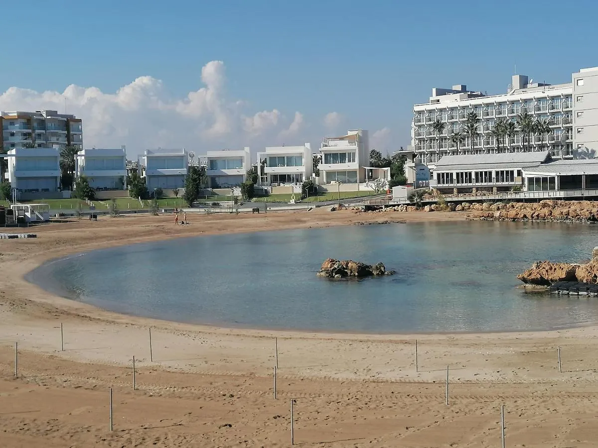 Semesterbostad Polyxenia Holiday House Protaras